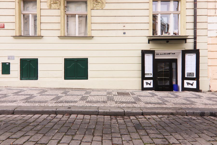 Bar v ulici Na Zderaze